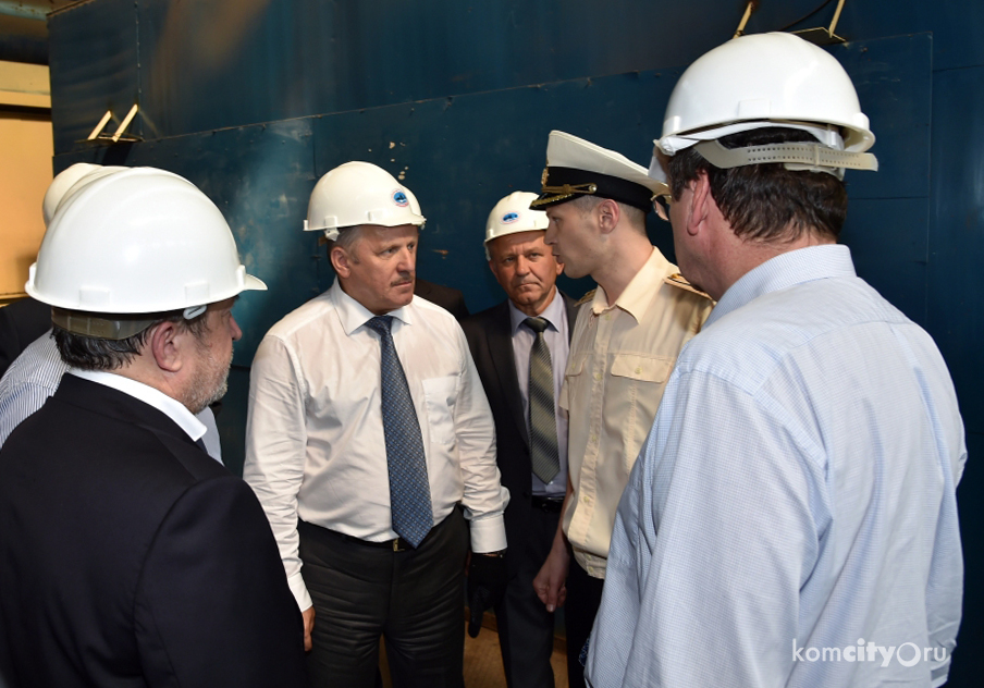 Президент Объединённой судостроительной корпорации Алексей Рахманов посетил Амурский судостроительный завод