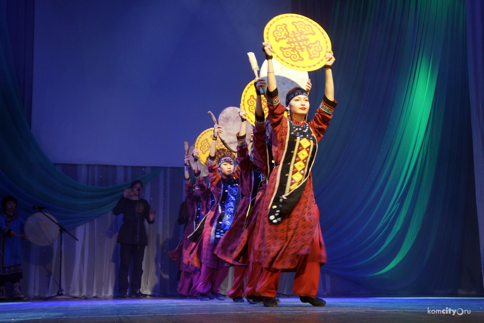 Ансамбль «Гивана» подтвердил высокое звание народного коллектива в рамках национального фестиваля коренных народов, проведённого в Комсомольске-на-Амуре