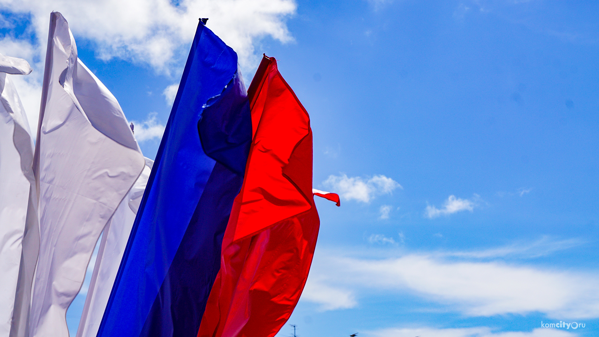 Фотокросс в честь Дня флага провели в Комсомольске-на-Амуре