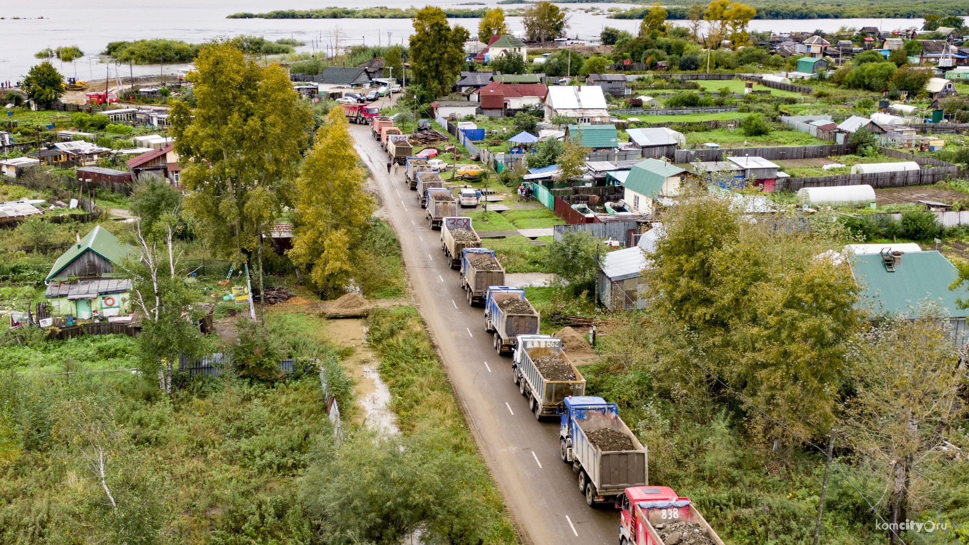 фото поселка том