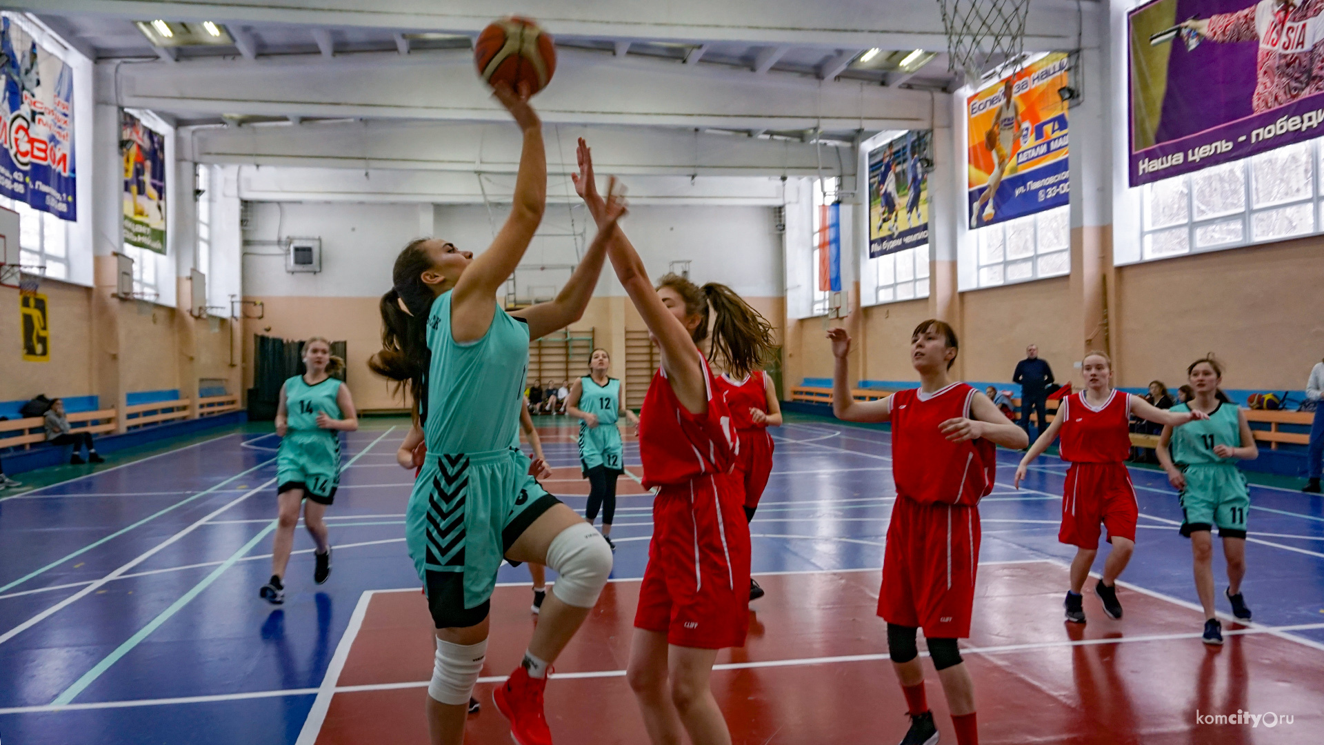 В Комсомольске-на-Амуре завершился турнир по баскетболу памяти братьев Мячиных