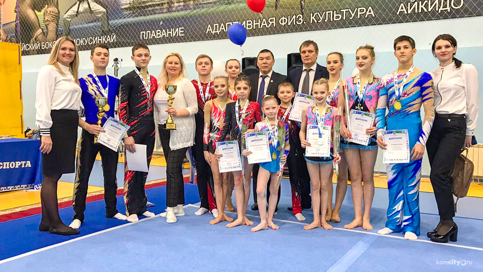Комсомольские-на-Амуре акробаты вернулись с победой со всероссийского турнира «Чёрное золото Приобья» 