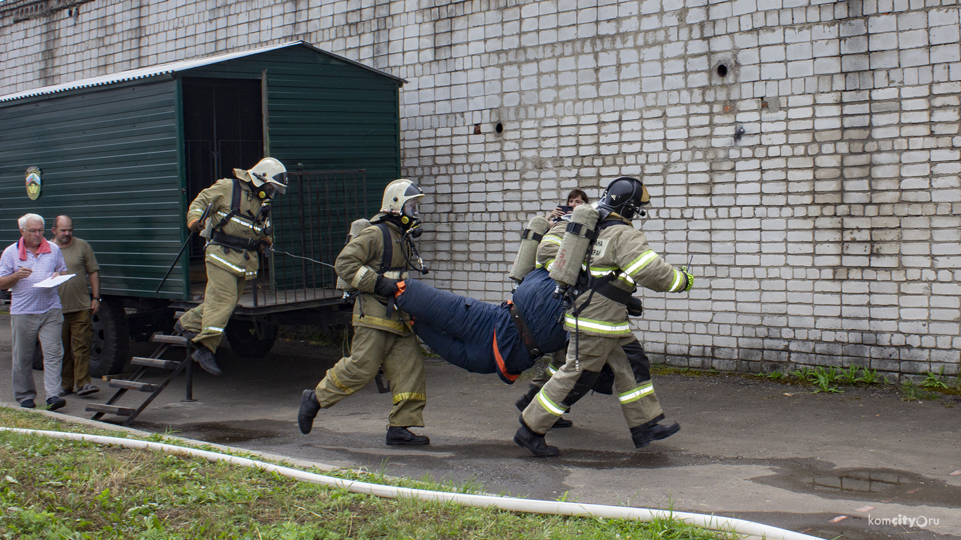 Соревнования пожарных газодымозащитных звеньев прошли в Комсомольске-на-Амуре